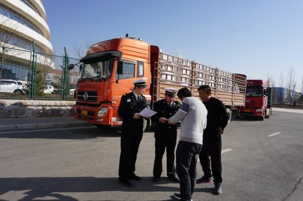 「优化营商环境 激活发展动能」以高水平开放促进高质量发展——兰州海关支持兰州新区综合保税区高速发展见闻-1.jpg