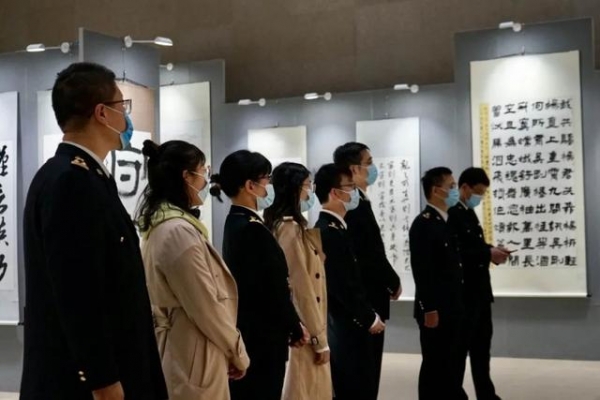 党旗飘扬保密护航 海关总署举办为期一周的“庆祝中国共产党成立100周年海关保密宣传教育作品展”-20.jpg