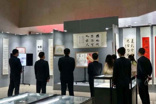 党旗飘扬保密护航 海关总署举办为期一周的“庆祝中国共产党成立100周年海关保密宣传教育作品展”-28.jpg