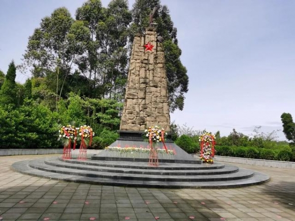 党史学习教育 | 统计分析处党支部、数据分中心党支部联合开展“传承红色基因 不忘初心使命”主题党日活动-17.jpg