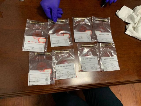 留学染毒瘾 走私毒品被抓获！厦门海关查获133.46克大麻烟油-1.jpg