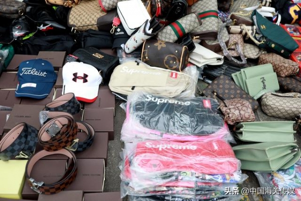 拱北海关集中销毁1.45万件侵权货物-1.jpg