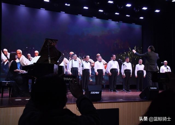 天津港保税区文化体育艺术节上的才艺展演-8.jpg