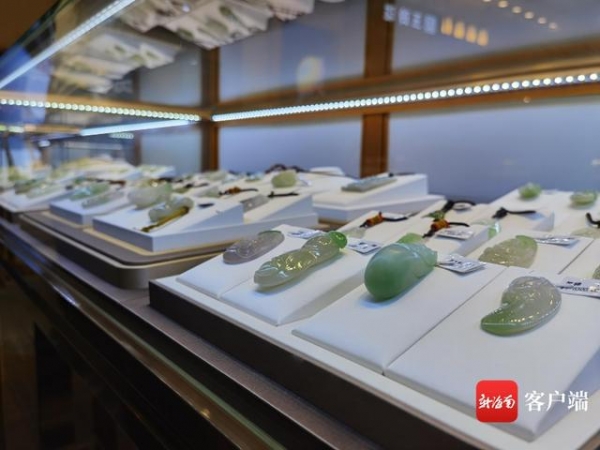 海南洋浦保税区完成首单经营性消费-1.jpg