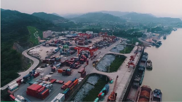 势头强劲！一季度我市外贸进出口总值33.1亿元 同比大幅增长49.8%-1.jpg