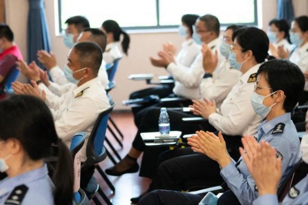 读剧学党史 标杆开新局——文锦渡海关举办“青心向党 百年华章”五四系列活动-13.jpg