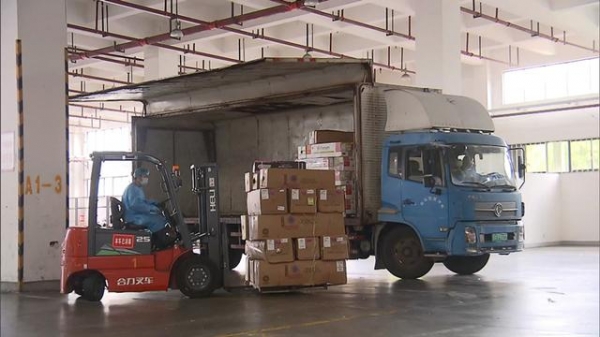 上海海关：五一假期前三天查验鲜切花65万余枝 严防生物入侵-1.jpg