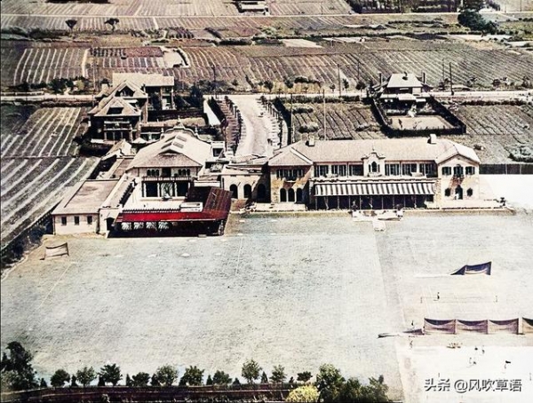 1927年，英国人航拍的上海外滩，海关大楼和沙逊大厦都在建造中-11.jpg