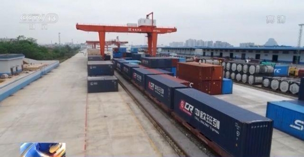 海关总署：前四个月中西部地区外贸进出口2.06万亿元 同比增长38.6%-5.jpg