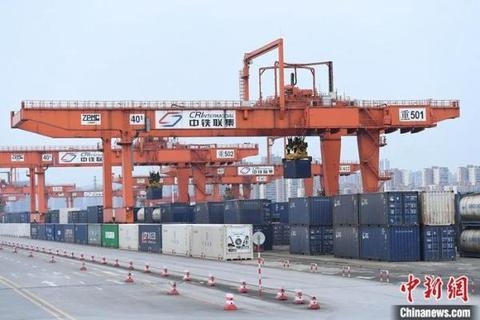 海关总署：前4个月中国进出口同比增长28.5%-1.jpg