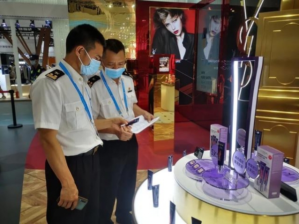 海关强化监管优化服务为首届中国国际消费品博览会成功举办保驾护航-3.jpg