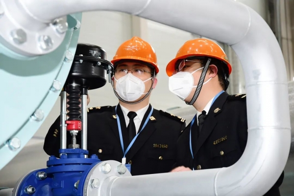 “稳外贸稳外资 青岛海关在行动”之二十一 | 专访胶州海关关长张清海w5.jpg