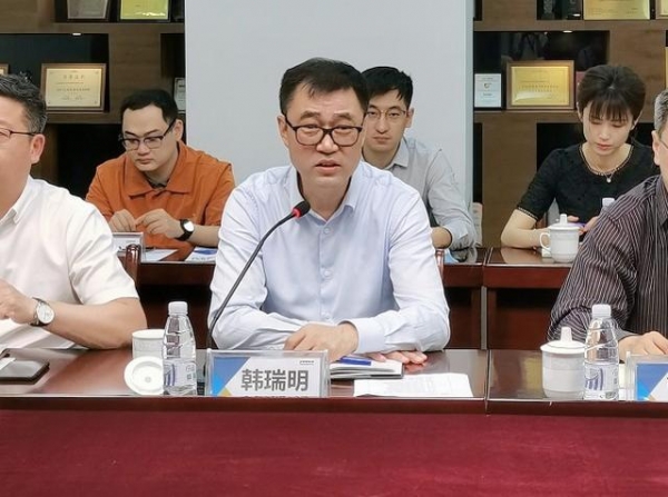 中材进出口公司党委书记 执行董事 总经理韩瑞明一行到访钢银电商-3.jpg