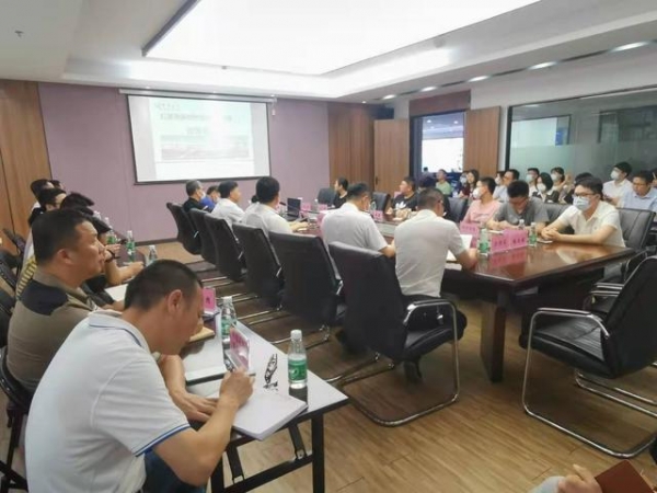 我市举办石湖港保税物流中心（B型）业务培训会-3.jpg