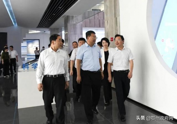 海关总署调研鄂州花湖机场项目-6.jpg