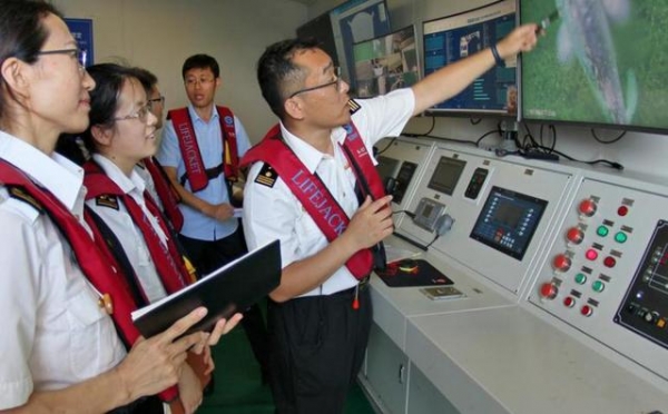 “耕海1号”通过海关出境水生动物养殖场注册验收-2.jpg