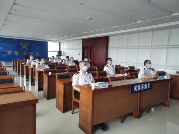 石家庄海关“模拟法庭”开庭啦!w46.jpg