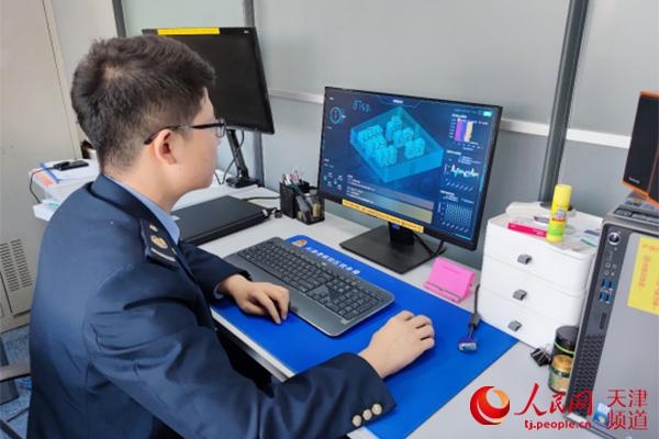 天津港保税区税务局：“哨兵”到岗，提升机房管理智能化水平-1.jpg