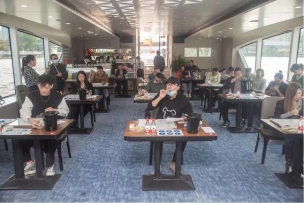 第七届宁波保税区国际葡萄酒挑战赛落幕，47款酒斩获大奖-2.jpg