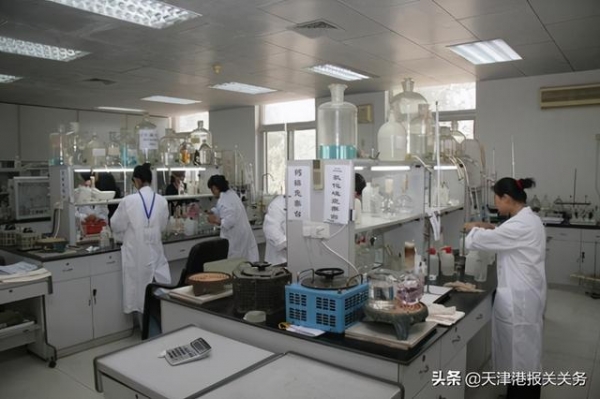 天津化工品设备进口报关公司-2.jpg