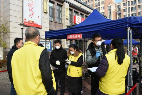 保税区临港、海港核酸筛查持续进行-7.jpg