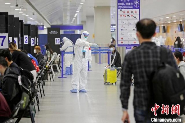 浦东机场海关旅检处坚守三百多天 筑牢疫情防线-3.jpg