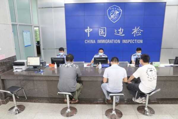 保税港国门“把关人”-8.jpg