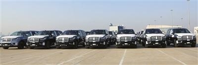 首批中规车进入东疆综保区保税仓储-1.jpg