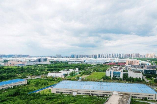贯彻《成都市社区发展治理促进条例》全国首家保税区儿童之家落地成都高新区-1.jpg