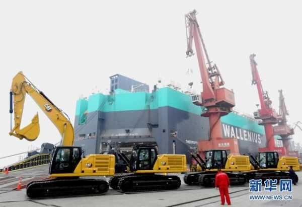 我国前11个月外贸进出口同比增长1.8%-1.jpg