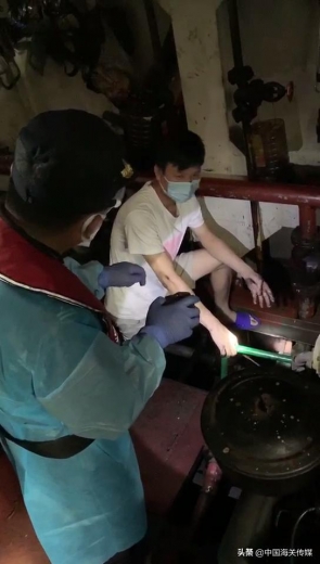 花样走私：偷排、改装舱室谎称刷漆保养-1.jpg