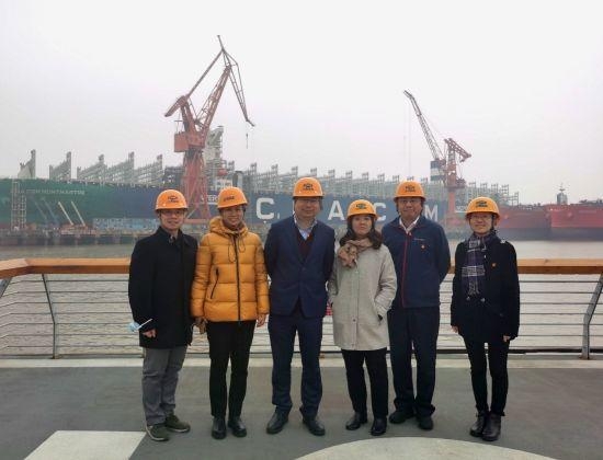 进出口银行上海分行组织评审人员走进生产一线，开展专题培训-1.jpg