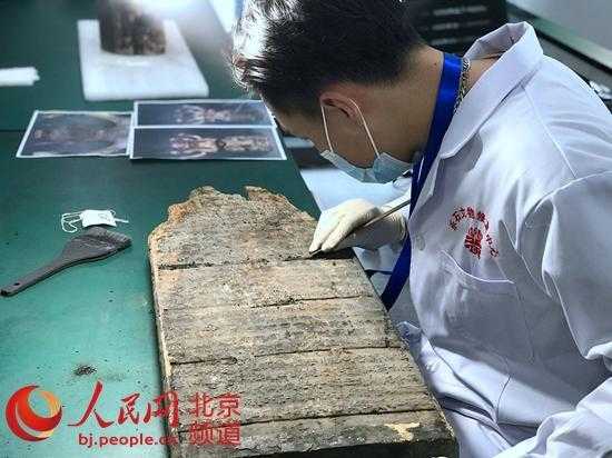 保税区里的文物“医院”：让中国传统文化走向世界-1.jpg