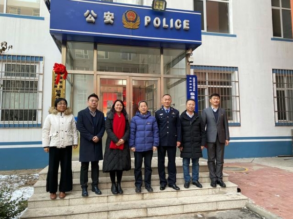 保税区明湾公寓200余名流动党员顺利“回家”-3.jpg