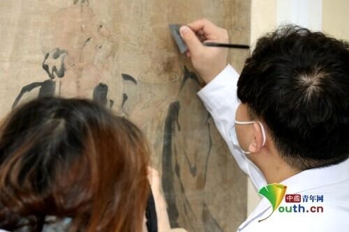 探访保税区里的“时光匠人”：在修复中感受文化传承-3.jpg
