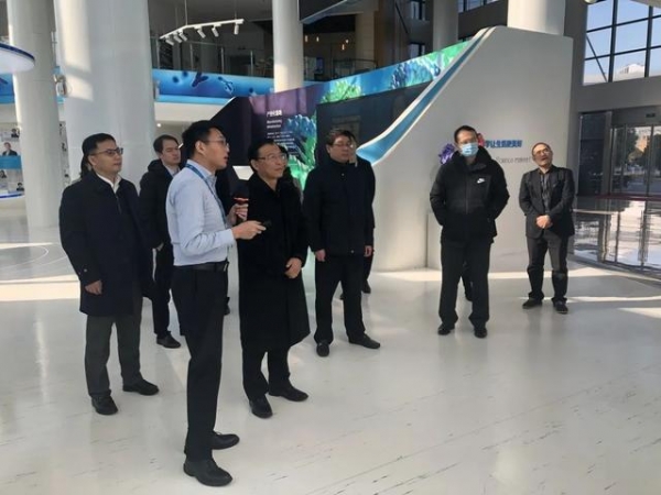 进出口银行党委委员、副行长谢平赴江苏调研，与江苏省委常委、苏州市委书记许昆林会谈-3.jpg