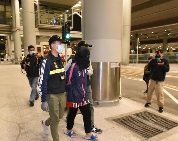 香港海关检获约1.8公斤怀疑液态可卡因-1.jpg