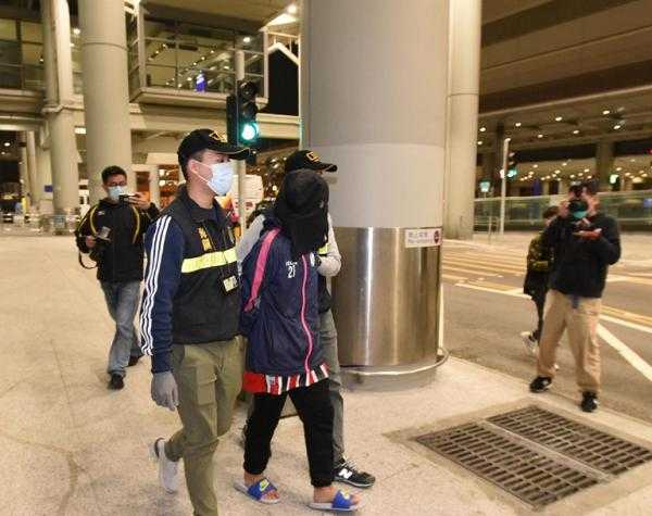 香港海关检获约1.8公斤怀疑液态可卡因-1.jpg