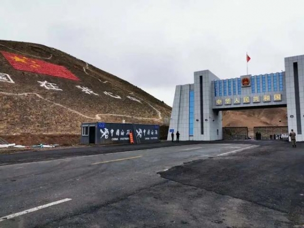 伊尔克什坦海关：在祖国西北守望-2.jpg