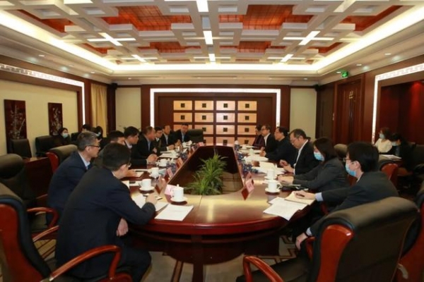 进出口银行党委委员、副行长谢平会见中国电建党委常委、副总经理李燕明-2.jpg