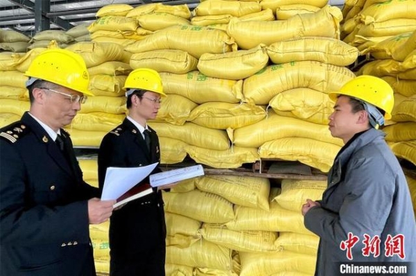 江西首单综保区内保税进境粮食业务落地-2.jpg