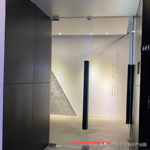 偷偷告诉你，想进深圳福田保税区办公的企业机会来咯-1.jpg