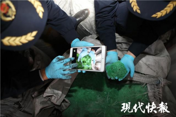 南京海关严查“洋垃圾”，4年查扣14万余吨-3.jpg