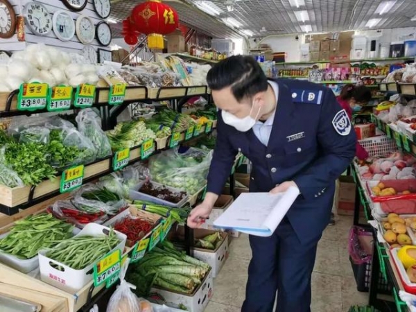 保税区多措并举维护两节期间市场秩序-2.jpg