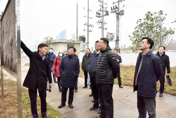 中国银保监会中国进出口银行领导到我县调研-5.jpg