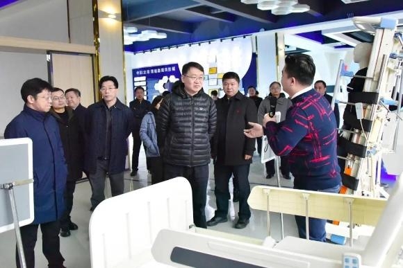中国银保监会中国进出口银行领导到我县调研-13.jpg