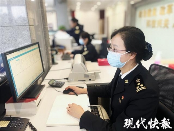 “足不出户”通关，南京海关首次试点C类快件“货物通关一体化”-1.jpg