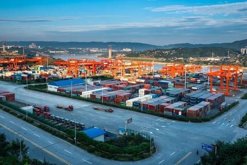 通关效率再提速！两路寸滩海关卡口通关仅需30秒-2.jpg