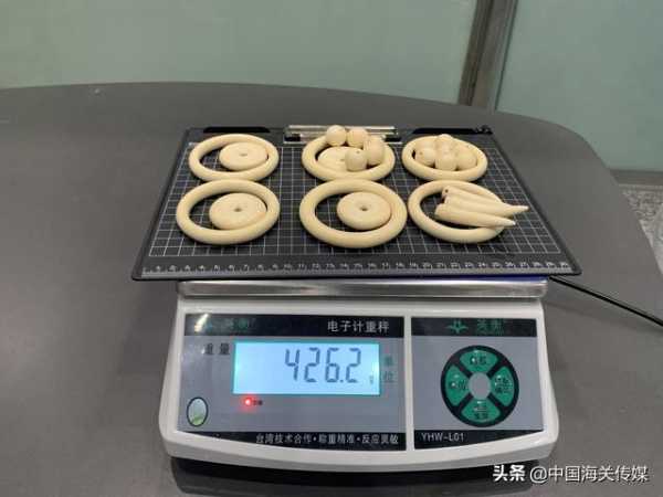 广州海关：一天查获71件象牙制品-1.jpg