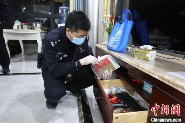 桂粤海关破获一起特大水果走私案 案值约6.6亿元-3.jpg